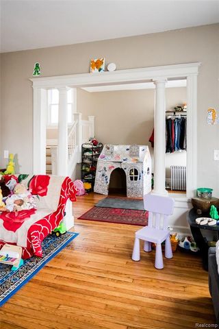 251 California Street, Highland Park, MI 48203