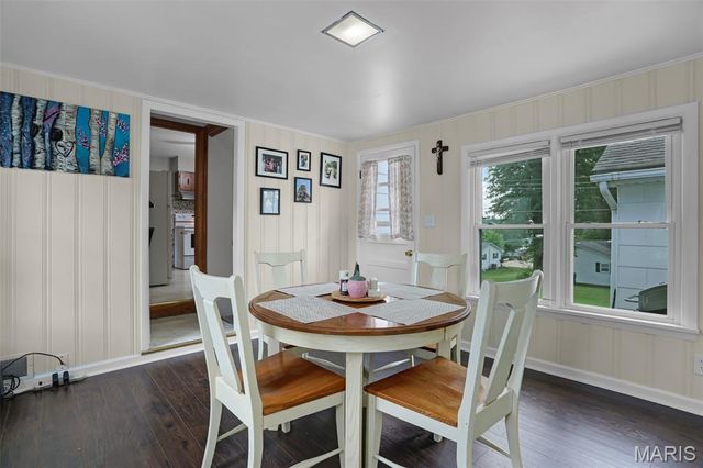 704 W 9th Street, Washington, MO 63090