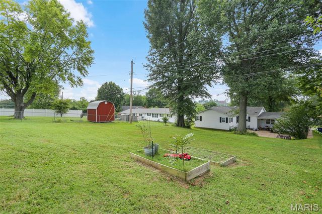 704 W 9th Street, Washington, MO 63090