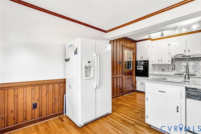 912 Forestview Dr, Colonial Heights, VA 23834