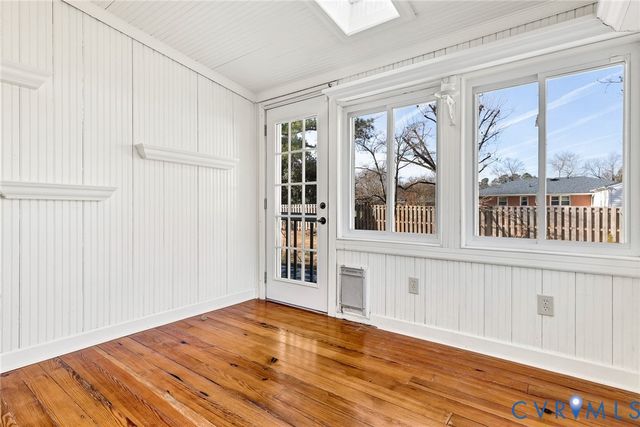 912 Forestview Dr, Colonial Heights, VA 23834