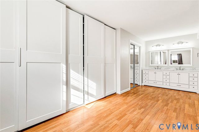 912 Forestview Dr, Colonial Heights, VA 23834