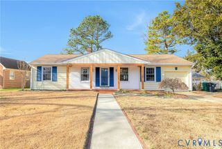 912 Forestview Dr, Colonial Heights, VA 23834