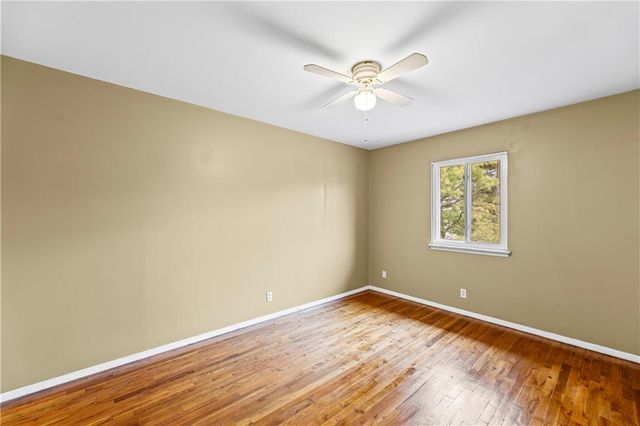 8221 Santa Fe Drive 8, Overland Park, KS 66204