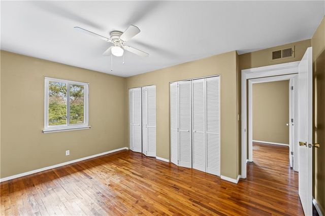 8221 Santa Fe Drive 8, Overland Park, KS 66204