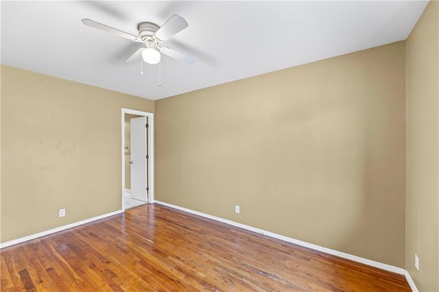 8221 Santa Fe Drive 8, Overland Park, KS 66204