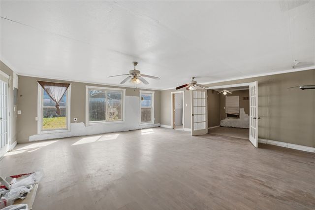 404 S 4th Street, Crandall, TX 75114