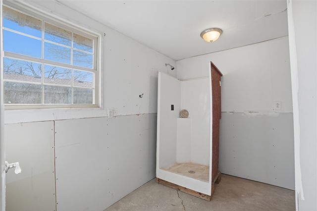 404 S 4th Street, Crandall, TX 75114