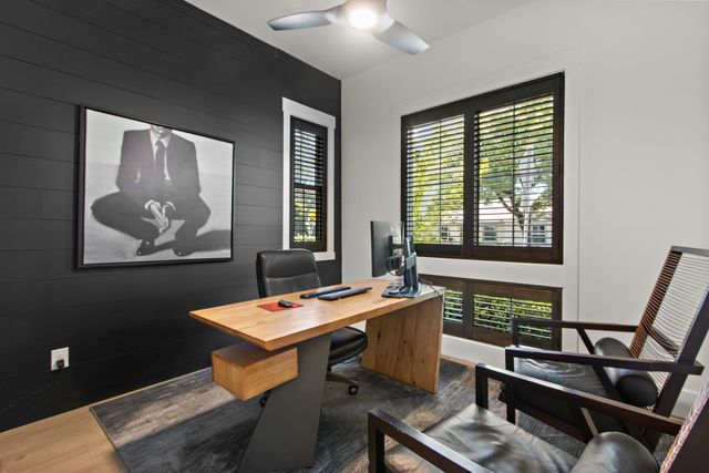 5201 F St, Sacramento, CA 95819