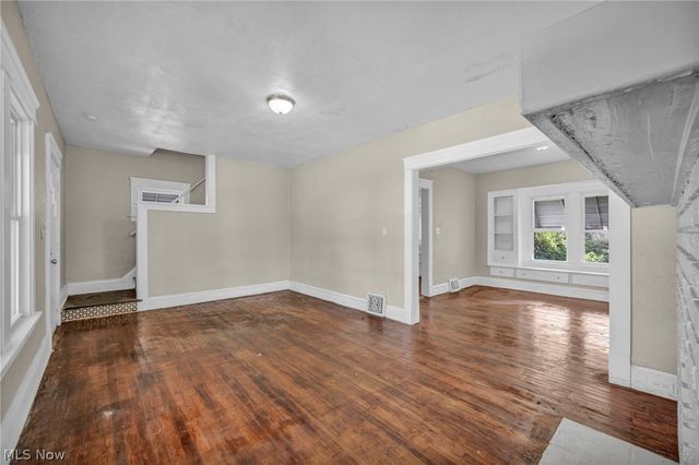11714 Oakview Avenue, Cleveland, OH 44108