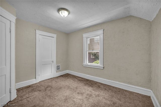 11714 Oakview Avenue, Cleveland, OH 44108