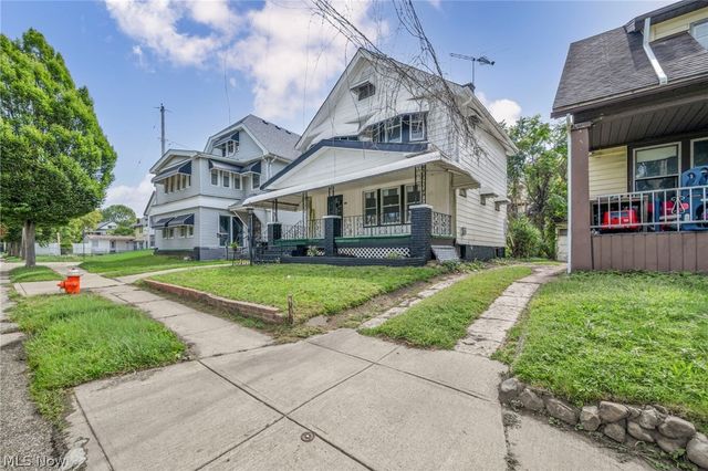 11714 Oakview Avenue, Cleveland, OH 44108