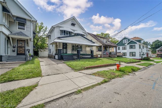 11714 Oakview Avenue, Cleveland, OH 44108