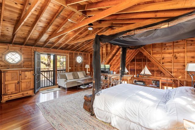 223 Bay Walk, Fire Island Pines, NY 11782