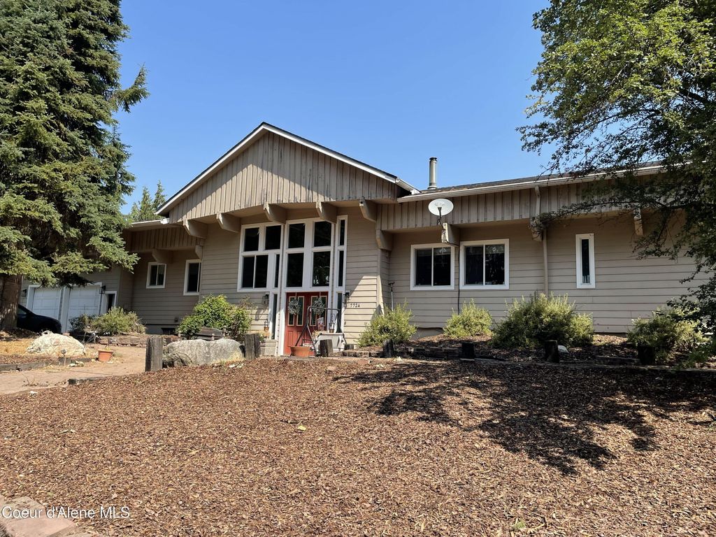 7724 Deep Creek LOOP, Bonners Ferry, ID 83805 photo 1