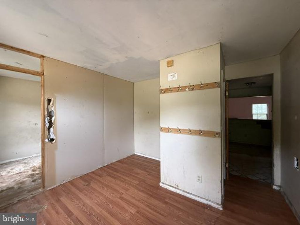 37 ASHLAND AVE, SICKLERVILLE, NJ 08081 — photo 2