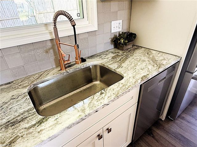 2921 Bamberg PL, Virginia Beach, VA 23453
