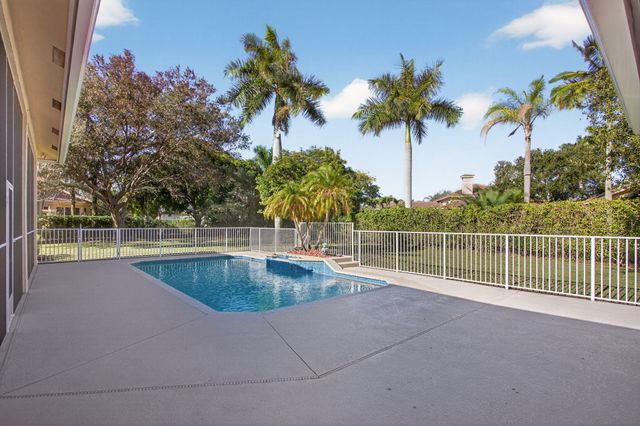 6855 NW 102nd Lane, Parkland, FL 33076