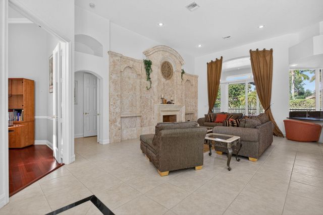 6855 NW 102nd Lane, Parkland, FL 33076