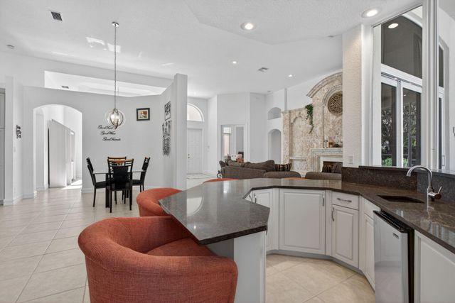 6855 NW 102nd Lane, Parkland, FL 33076