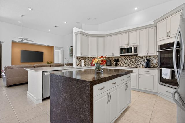 6855 NW 102nd Lane, Parkland, FL 33076