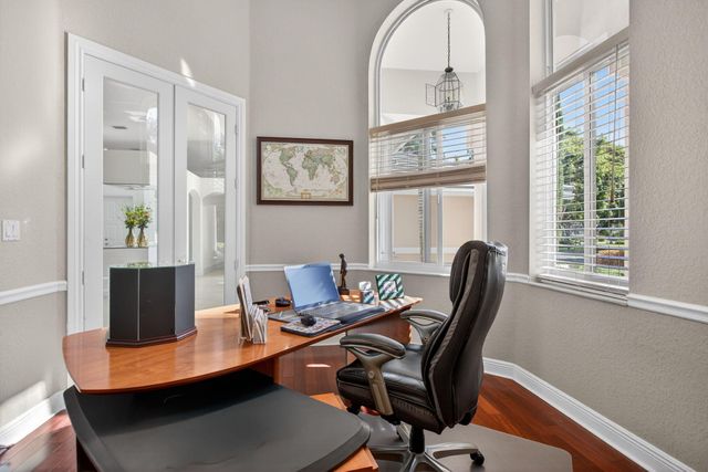 6855 NW 102nd Lane, Parkland, FL 33076