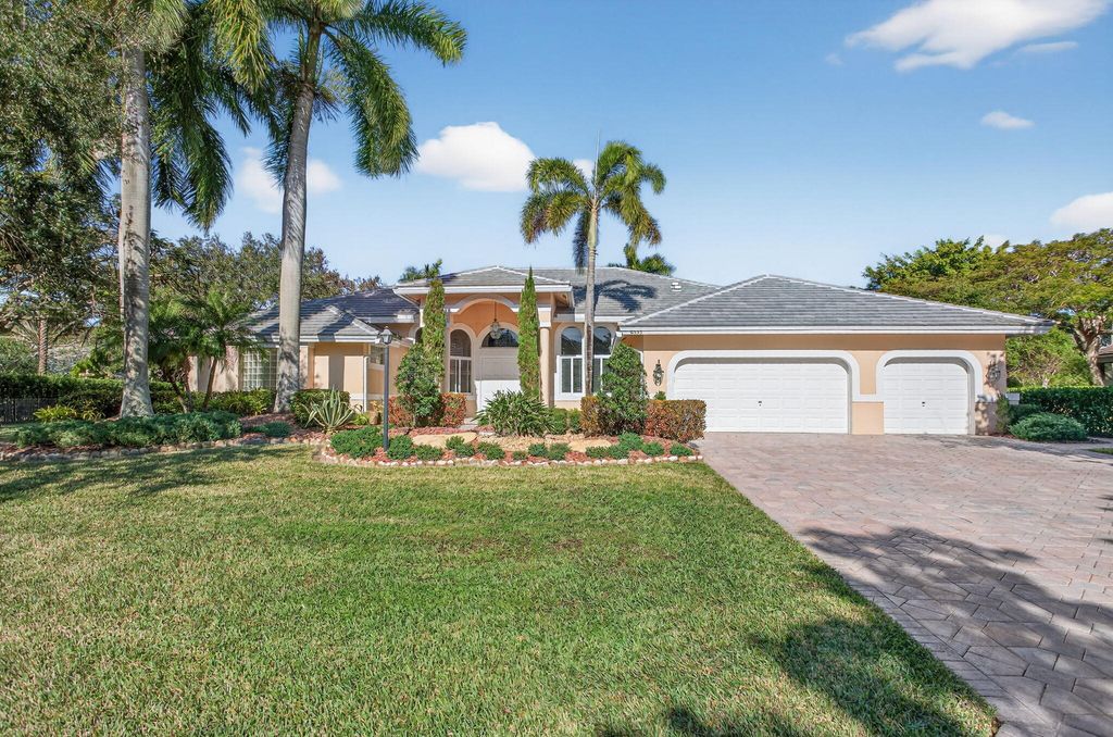 6855 NW 102nd Lane, Parkland, FL 33076