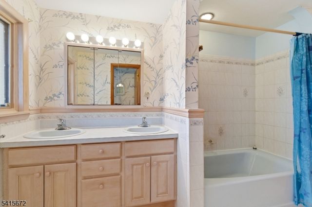 116 S Hillside Ave, Roxbury Twp., NJ 07876