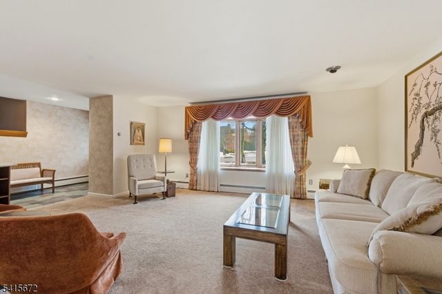 116 S Hillside Ave, Roxbury Twp., NJ 07876