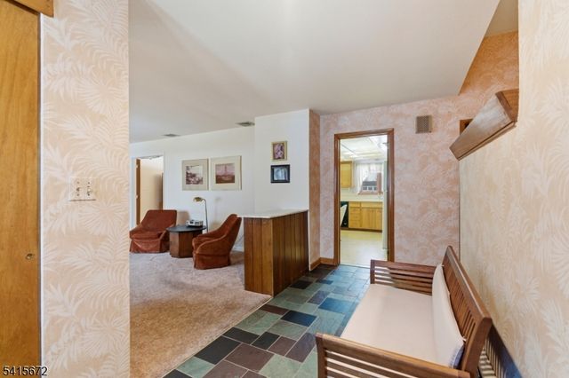 116 S Hillside Ave, Roxbury Twp., NJ 07876