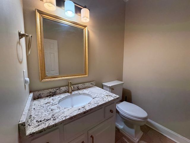 1251 Equestrian Way, Frankfort, KY 40601