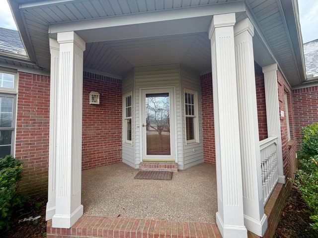 1251 Equestrian Way, Frankfort, KY 40601