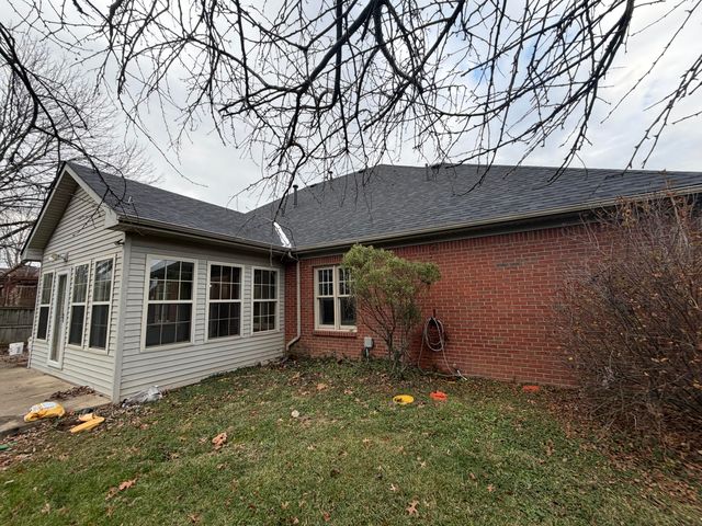 1251 Equestrian Way, Frankfort, KY 40601