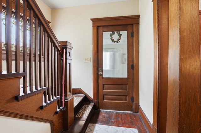 204 Jefferson Avenue, La Porte, IN 46350