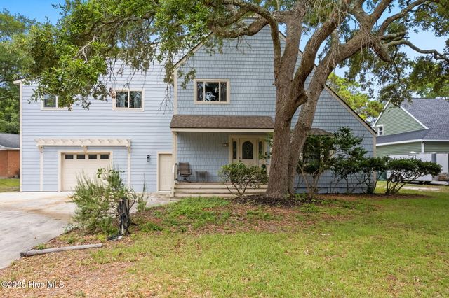 31 Augusta Drive, Oak Island, NC 28465