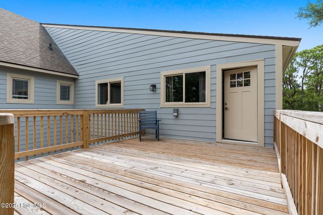 31 Augusta Drive, Oak Island, NC 28465