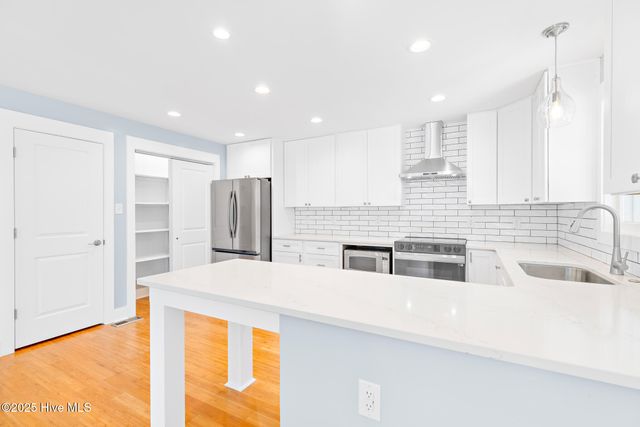 31 Augusta Drive, Oak Island, NC 28465