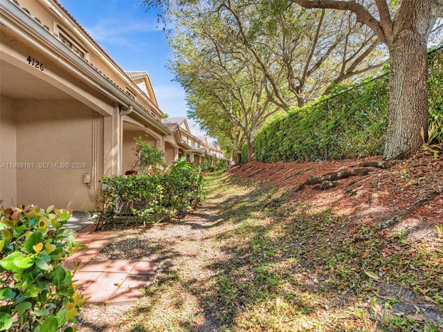 4126 Forest Dr, Weston, FL 33332