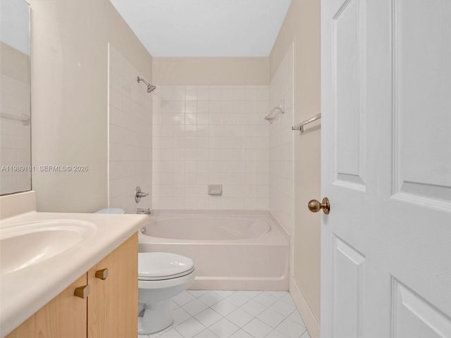 4126 Forest Dr, Weston, FL 33332