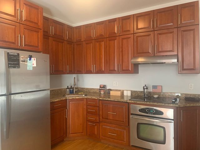 483 Beacon St 26, Boston, MA 02115