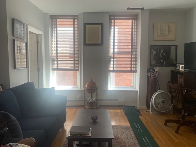 483 Beacon St 26, Boston, MA 02115