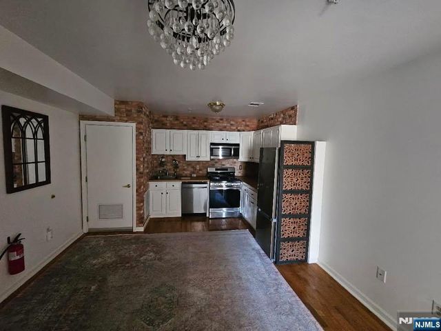 6107 Park Avenue 4, West New York, NJ 07093