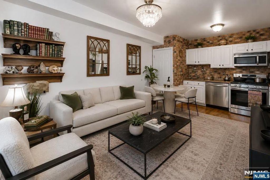 6107 Park Avenue 4, West New York, NJ 07093