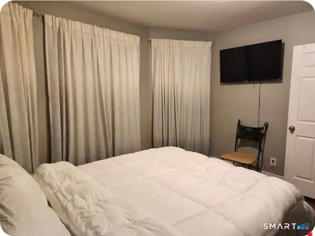 183 Harlem Avenue, Bridgeport, CT 06606