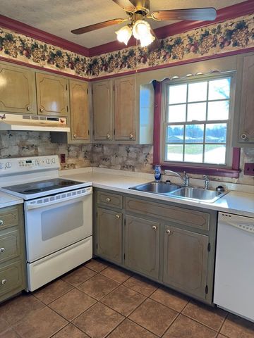 3978 Tanglewood Drive, Hopkinsville, KY 42240