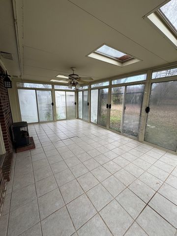 3978 Tanglewood Drive, Hopkinsville, KY 42240