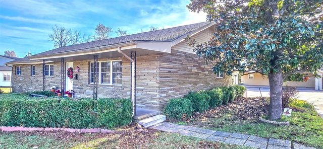 509 Sunset Strip, Eufaula, OK 74432