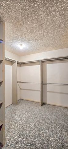 509 Sunset Strip, Eufaula, OK 74432