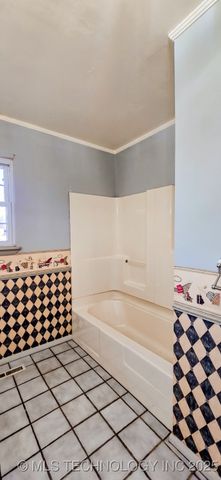 509 Sunset Strip, Eufaula, OK 74432