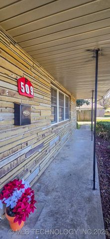 509 Sunset Strip, Eufaula, OK 74432